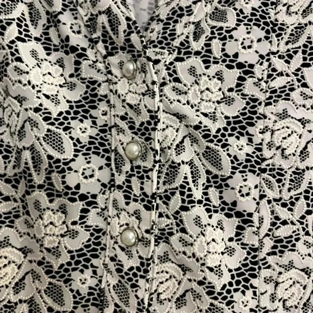 Roz & Ali 3x White lace and black top - Picture 6 of 6